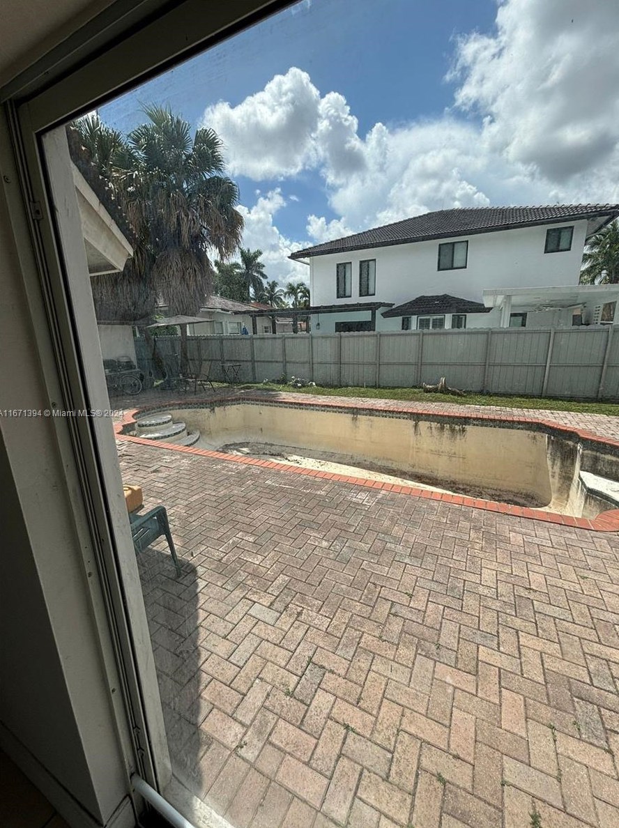 15802 99 St, Miami FL 33186-2984 exterior