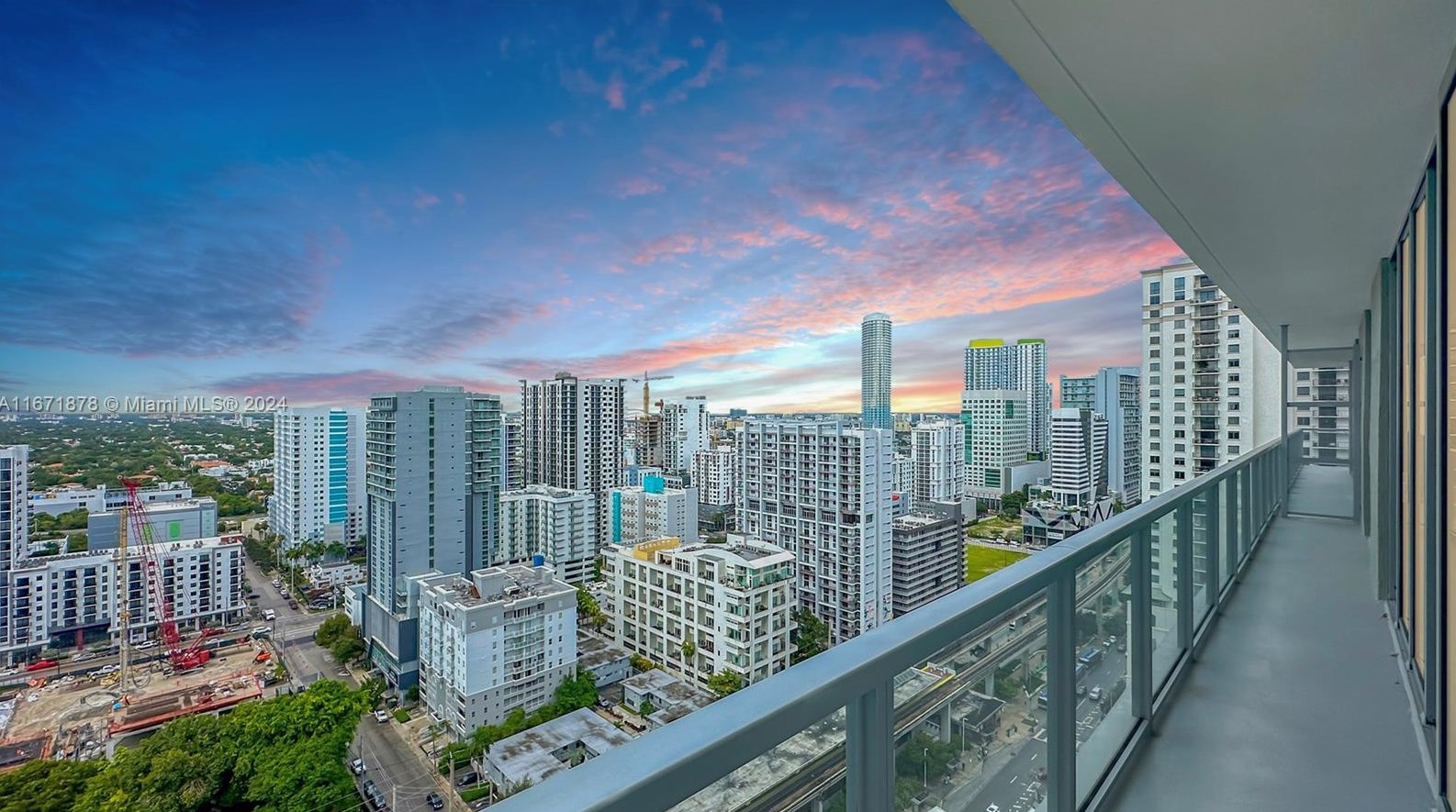 1111 1st Ave, Miami FL  33130-5400 exterior