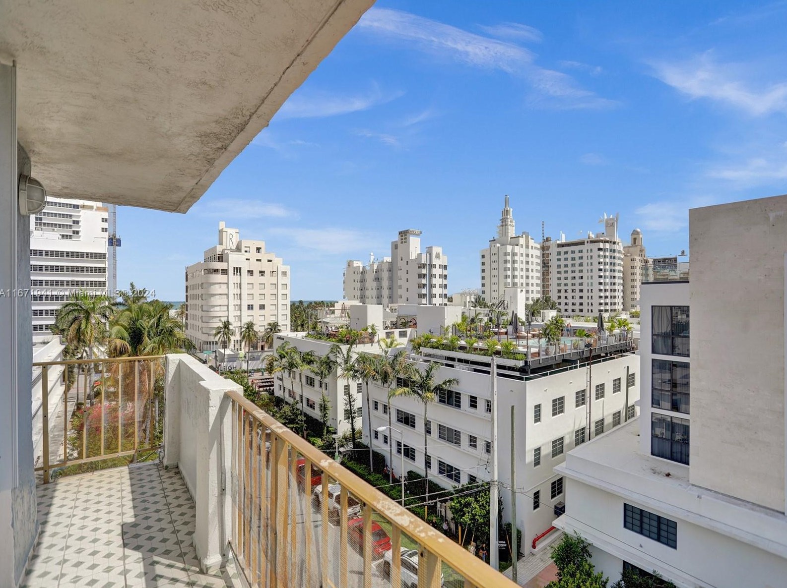 245 18th St, Miami FL 33139-2031 exterior