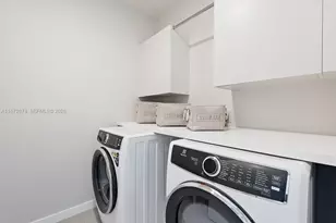 851 NE 1st Ave, Miami, FL 33132 - Photo 29