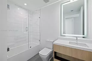 851 NE 1st Ave, Miami, FL 33132 - Photo 21