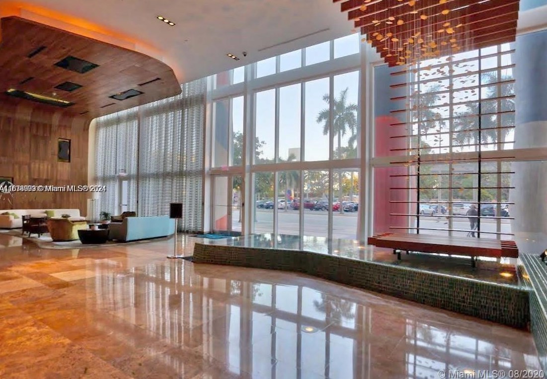 50 Biscayne Blvd, Miami FL 33132-2905 exterior