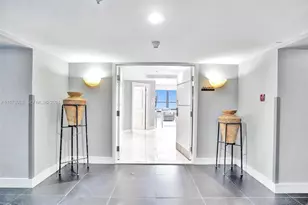 5225 Collins Ave, Miami Beach, FL 33140 - Photo 1