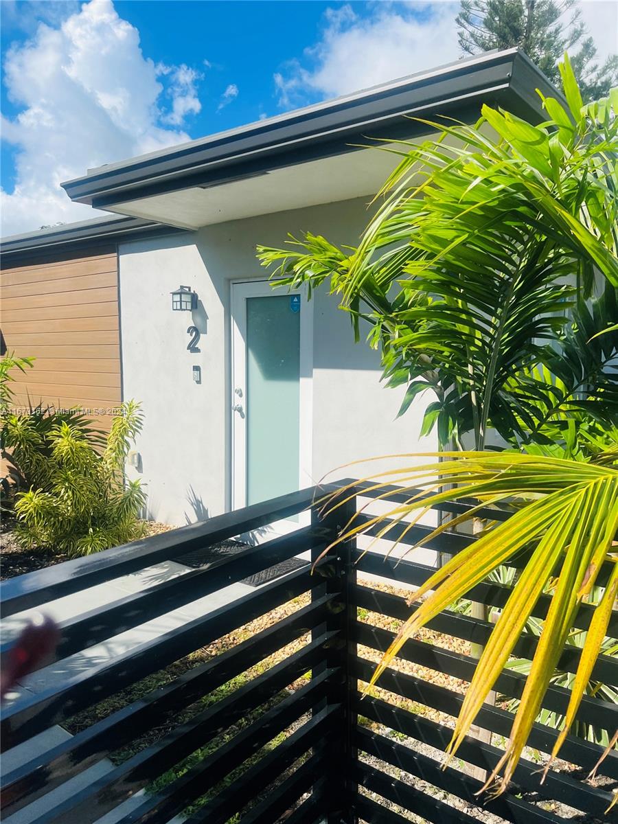 228 SE 9th Ct 2, Hallandale Beach, FL 33009 MLS A11673162 Coldwell