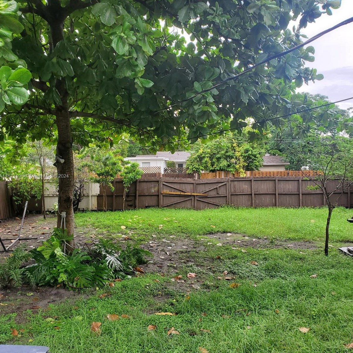 1847 Fletcher St, Hollywood FL  33020-6313 exterior