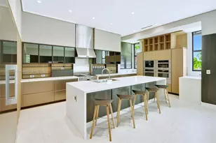 9860 NE 5th Avenue Rd, Miami Shores, FL 33138 - Photo 25