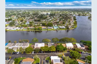 1333 NW 122nd Ter #1333, Pembroke Pines, FL 33026 - Photo 41