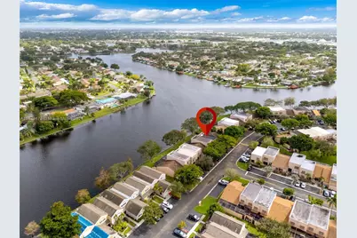 1333 NW 122nd Ter #1333, Pembroke Pines, FL 33026 - Photo 5