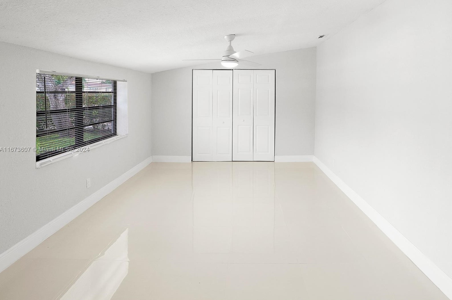 6510 Scott St, Hollywood FL  33024-4033 exterior