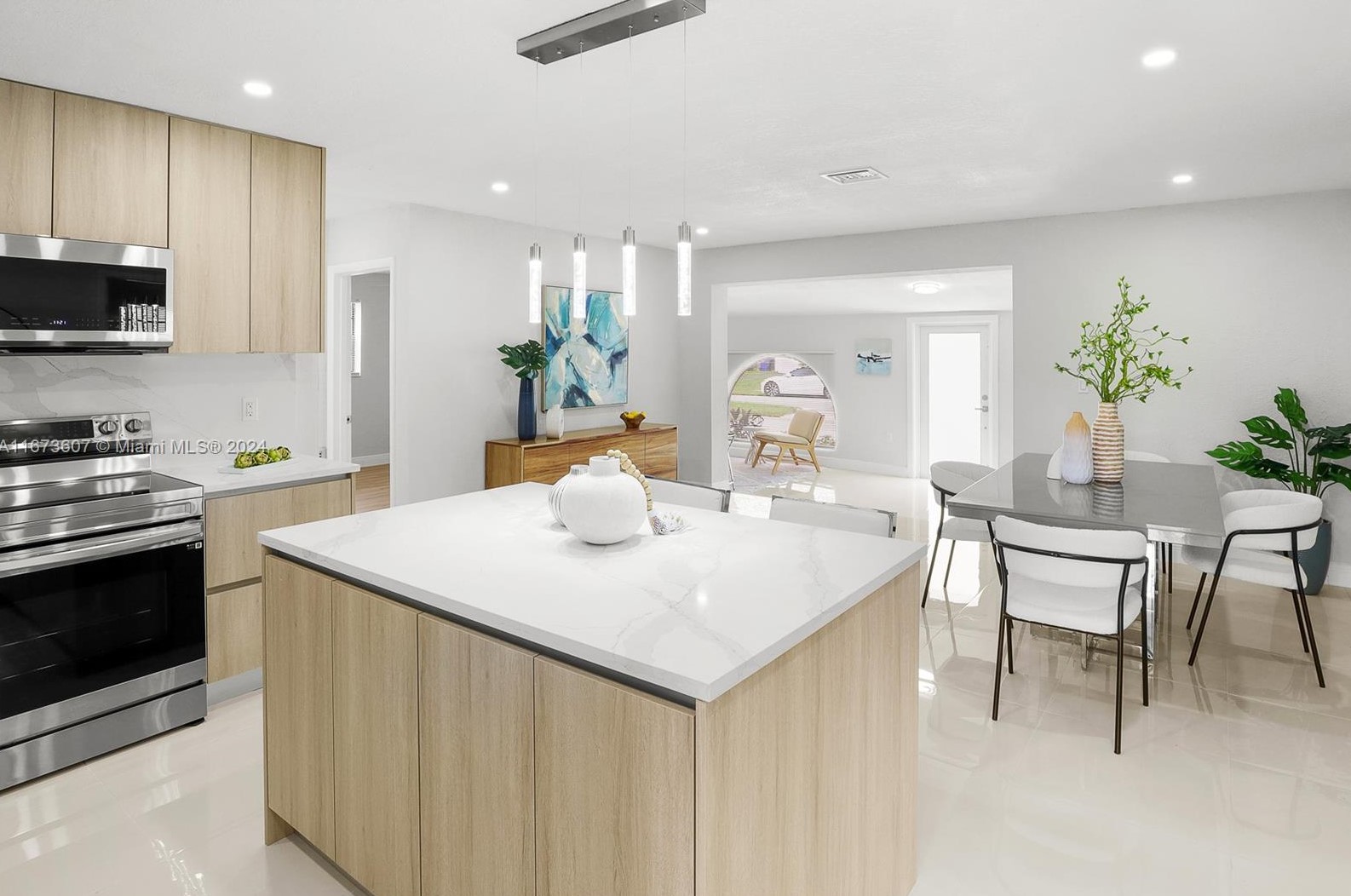 6510 Scott St, Hollywood FL  33024-4033 exterior