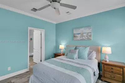 121 Venetian Dr, Islamorada, FL 33036 - Photo 13