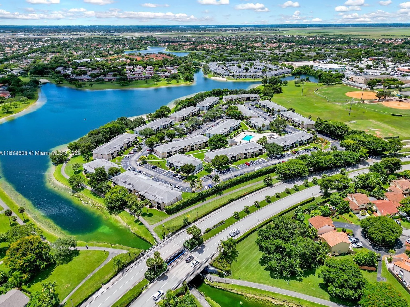 9727 Hammocks Blvd, Miami FL  33196-1537 exterior