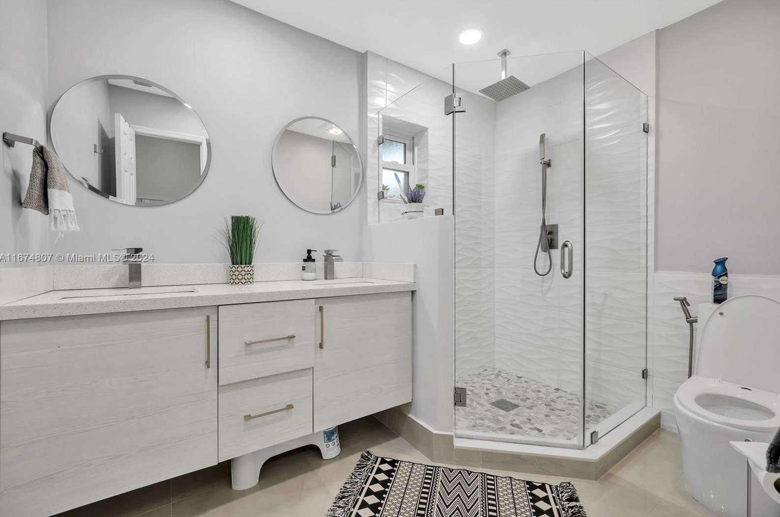 800 91 Ave, Hollywood FL  33024-6436 exterior