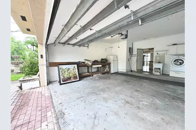 232 SW 7th Ave, Hallandale Beach, FL 33009 - Photo 45