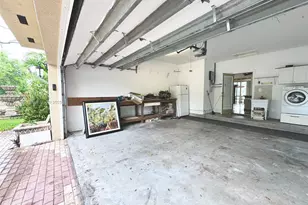 232 SW 7th Ave, Hallandale Beach, FL 33009 - Photo 45