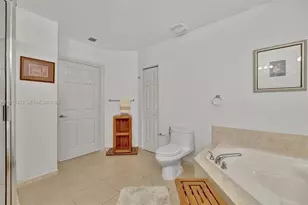 3001 NE 185th St, Aventura, FL 33180 - Photo 37