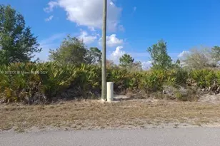 2708 38th St W, Lehigh Acres, FL 33971 - Photo 3