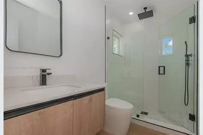 1975 Calais Dr, Miami Beach, FL 33141 - Photo 17