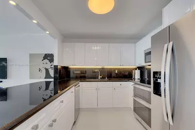 2301 Collins Ave #1139, Miami Beach, FL 33139 - Photo 9