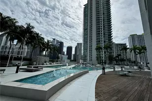 90 SW 3 St, Miami, FL 33130 - Photo 15