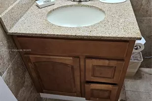 19201 Collins Ave, Sunny Isles Beach, FL 33160 - Photo 21