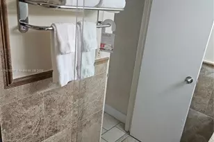 19201 Collins Ave, Sunny Isles Beach, FL 33160 - Photo 19