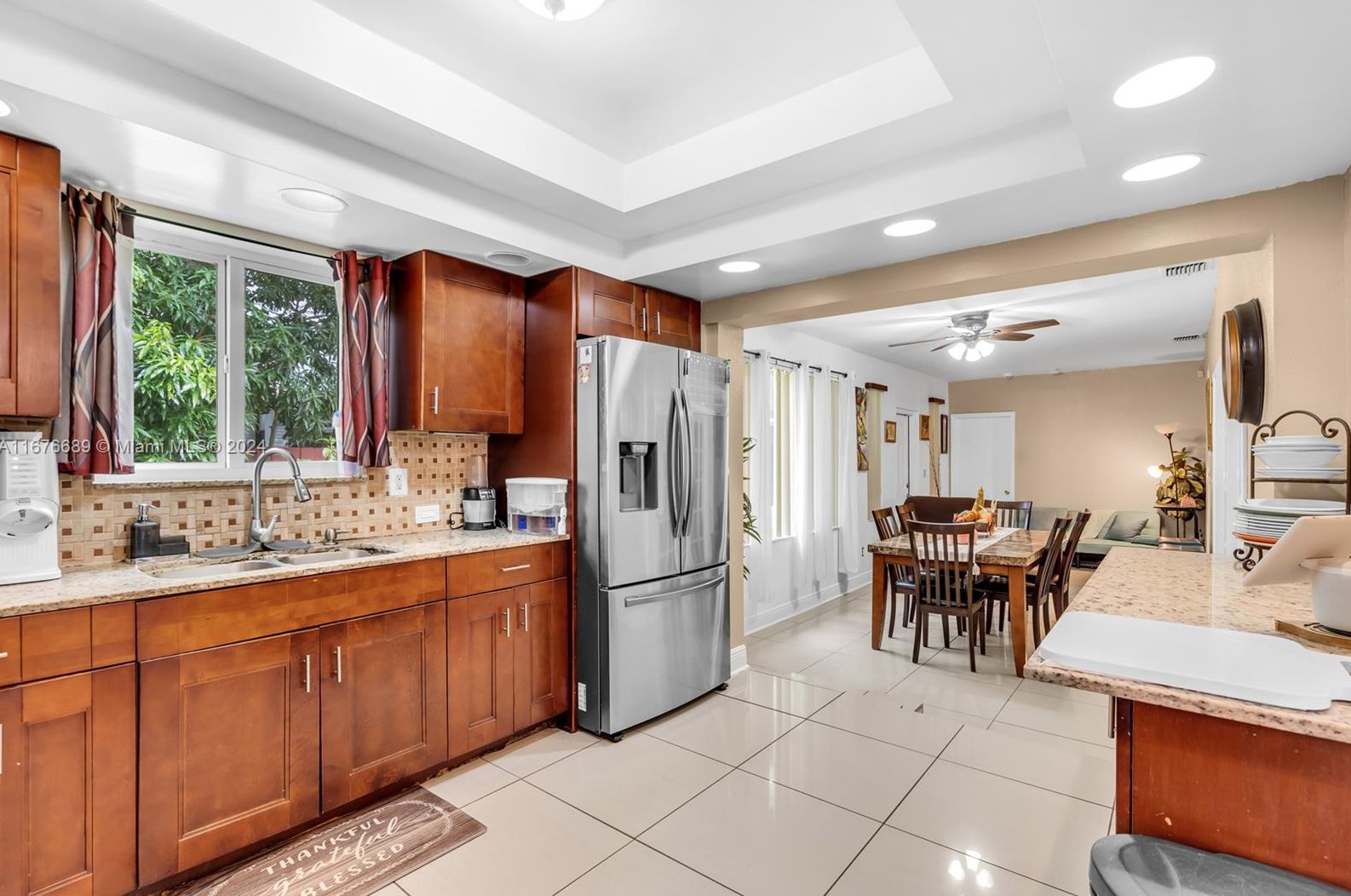 3265 211 St, Miami FL  33180-1067 exterior