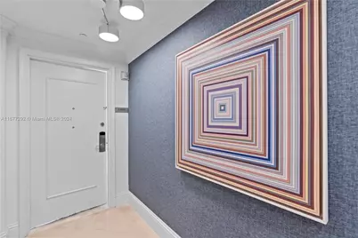 4401 Collins Ave #915, Miami Beach, FL 33140 - Photo 25