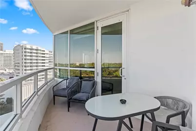 4401 Collins Ave #915, Miami Beach, FL 33140 - Photo 11