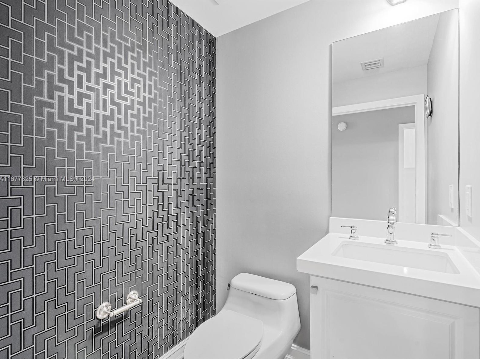 3340 190th St, Miami FL 33056-3048 exterior