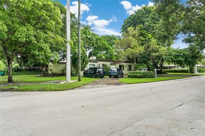 1225 Cortez St, Coral Gables, FL 33134 - Photo 1