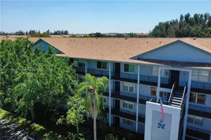 12500 SW 6th St, Pembroke Pines, FL 33027 - Photo 29