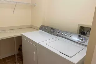 10324 E Clairmont Cir, Tamarac, FL 33321 - Photo 9