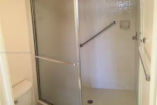 10324 E Clairmont Cir, Tamarac, FL 33321 - Photo 23