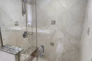 1000 Parkview Dr, Hallandale Beach, FL 33009 - Photo 23