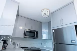 5445 Collins Ave, Miami Beach, FL 33140 - Photo 11