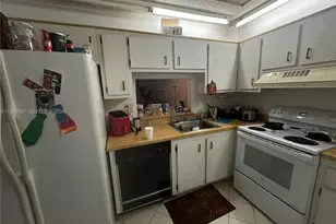 1820 SW 81st Ave, North Lauderdale, FL 33068 - Photo 17