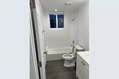 620 W 29th St, Hialeah, FL 33012 - Photo 23