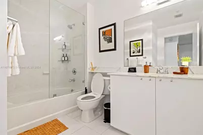 234 NE 3rd St #401, Miami, FL 33132 - Photo 17