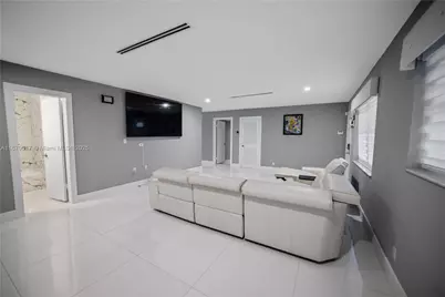 13550 SW 99th Pl, Miami, FL 33176 - Photo 11