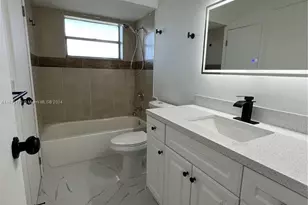 5102 NW 36th St, Lauderdale Lakes, FL 33319 - Photo 17