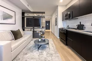 398 NE 5th St, Miami, FL 33132 - Photo 9