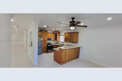 3377 NE 4th St, Homestead, FL 33033 - Photo 1