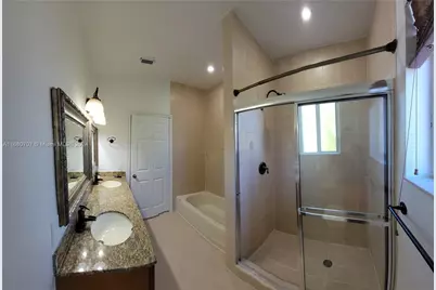 3377 NE 4th St, Homestead, FL 33033 - Photo 25