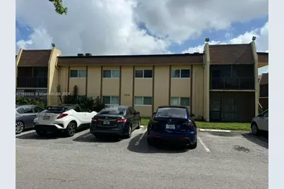 2814 NW 55th Ave #1D, Lauderhill, FL 33313 - Photo 1