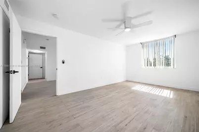 1010 NW 11th St #507, Miami, FL 33136 - Photo 19