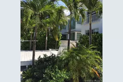 3921 N Meridian Ave, Miami Beach, FL 33140 - Photo 5