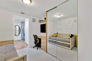 18201 Collins Ave, Sunny Isles Beach, FL 33160 - Photo 15