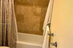 4001 S Ocean Dr, Hollywood, FL 33019 - Photo 15