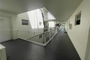 4255 N University Dr, Sunrise, FL 33351 - Photo 19